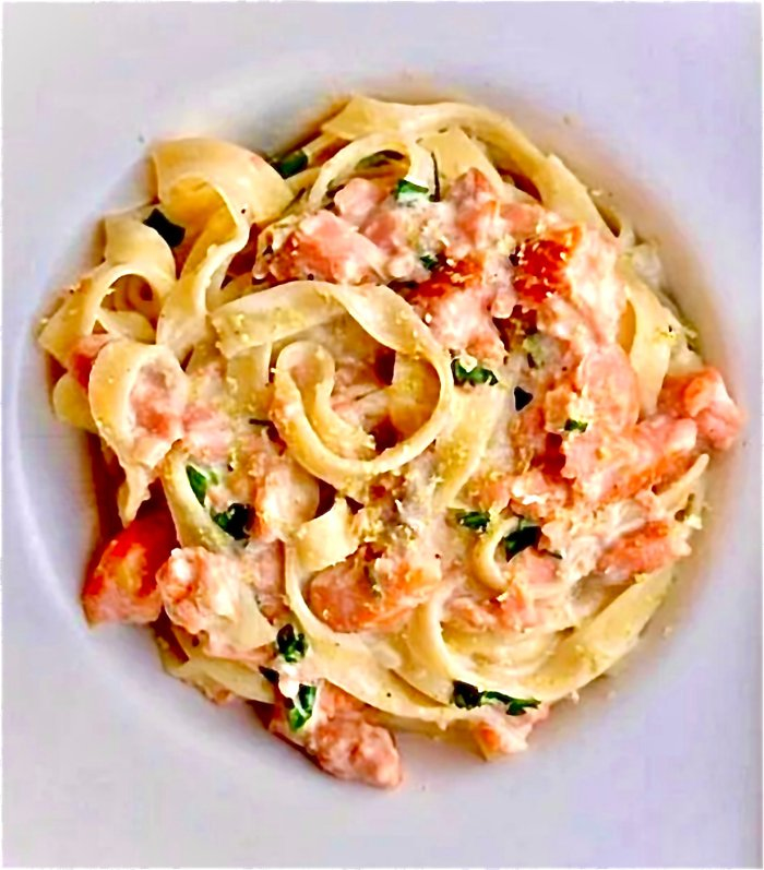 Паста с лососем